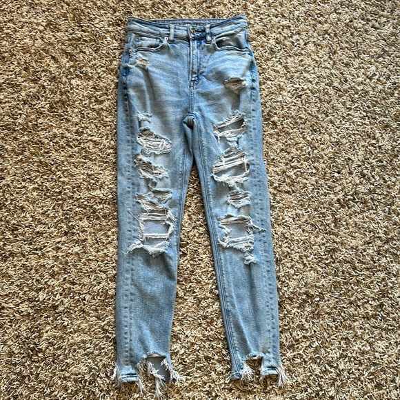 American Eagle Outfitters Denim - American Eagle Outfitters Distressed Mom Jean